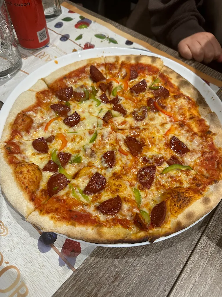 Pizza au chorizo