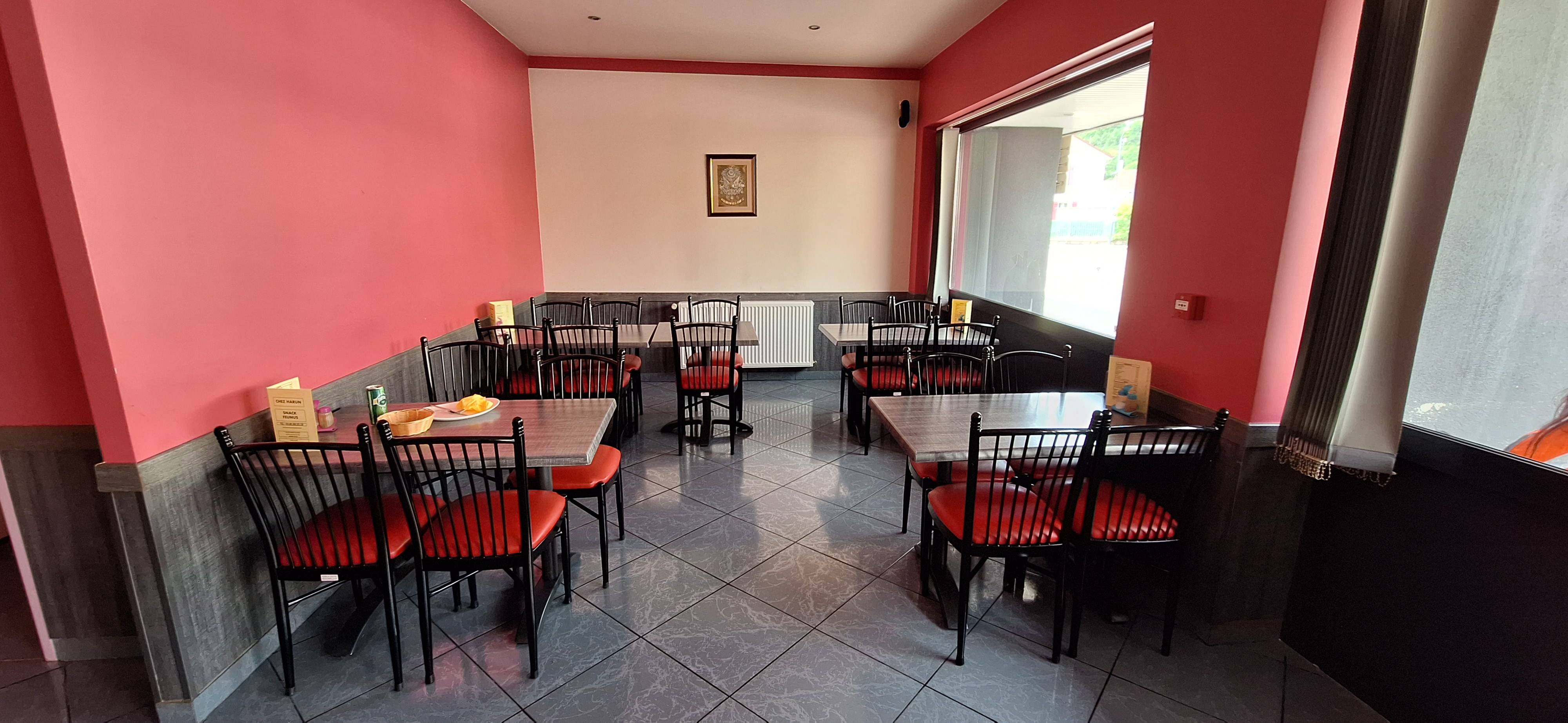 Tablés du restaurant Snack Feunus